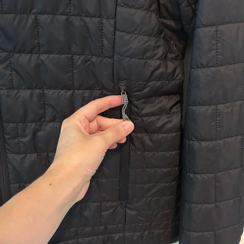 Patagonia Women’s Black Nanopuff Jacket - Picture 10 of 10